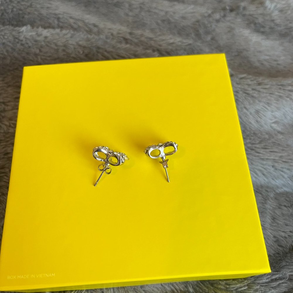 Vintage Rhinestone Bow Earring Set, Silver - Picture 5 of 5